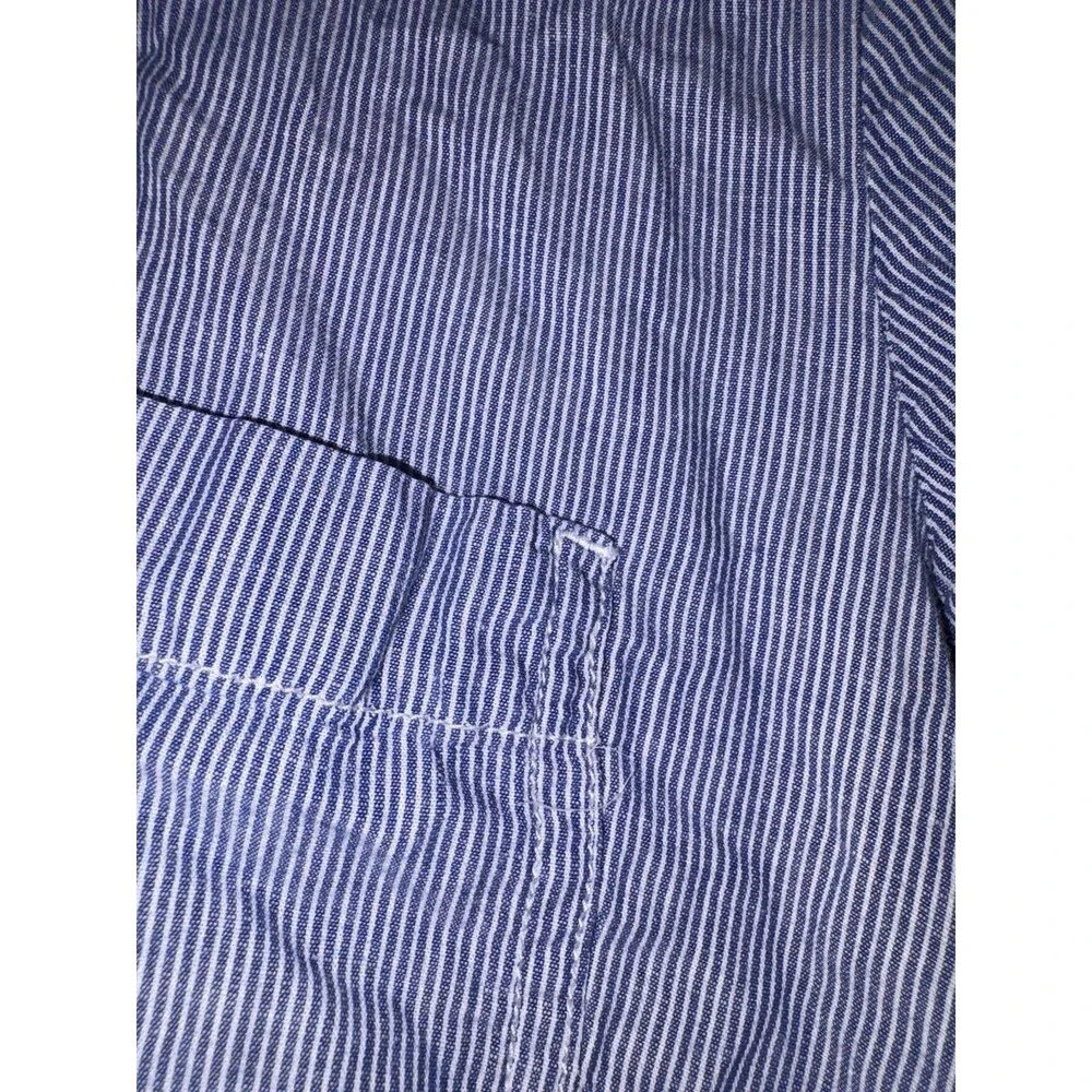 Gap ‘Made with Linen’ Blue and White Striped Button-Up Shirt - Size Medium